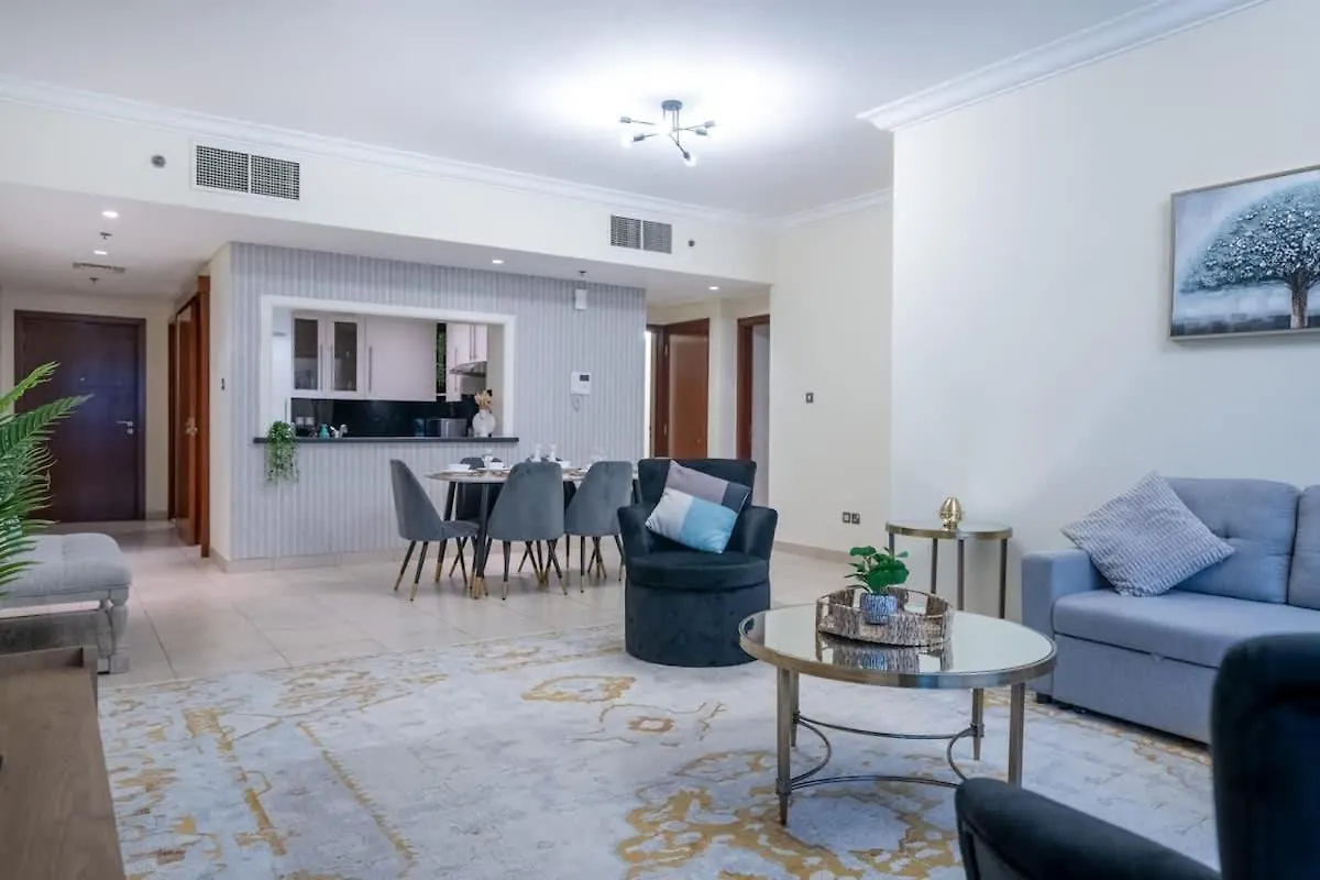 Incredible Downtown Location Apartment Dubai