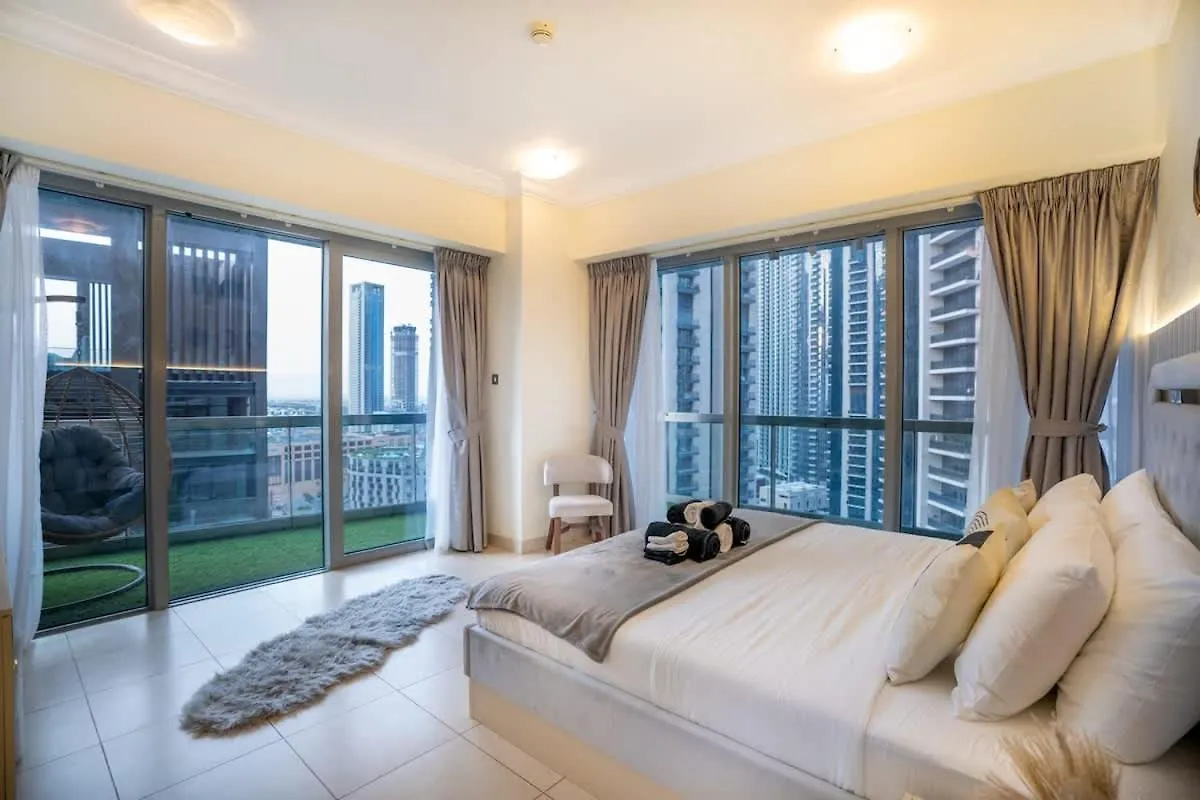 Incredible Downtown Location Apartment Dubai