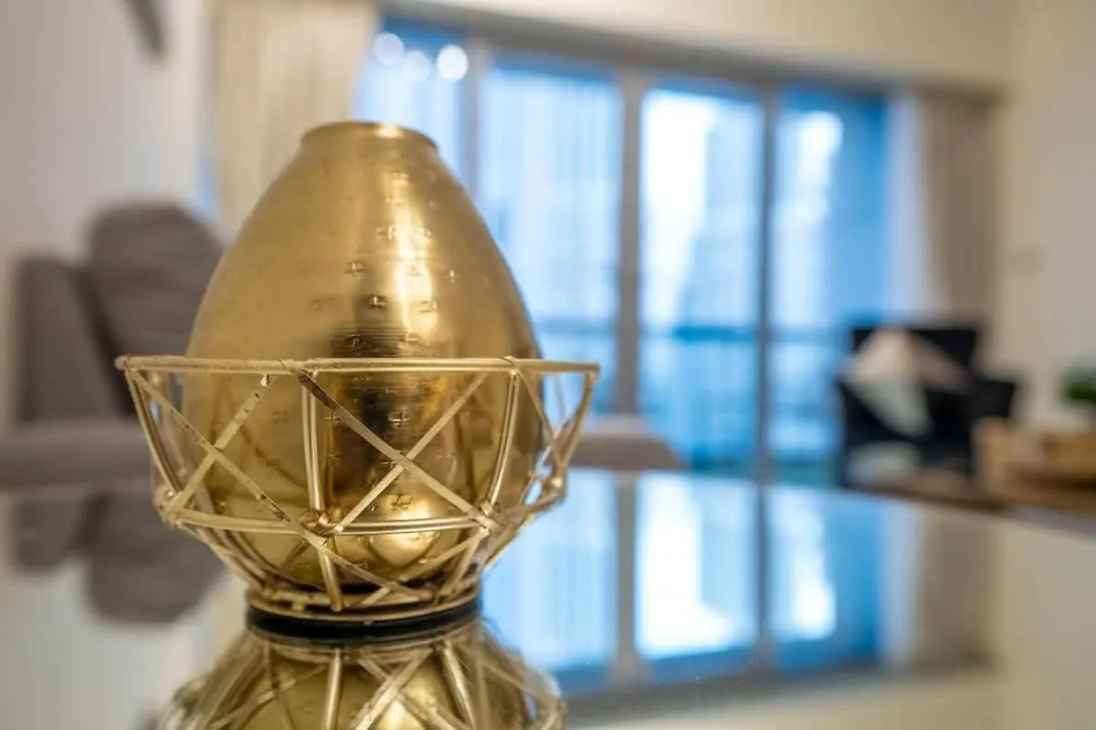 Incredible Downtown Location Apartment Dubai